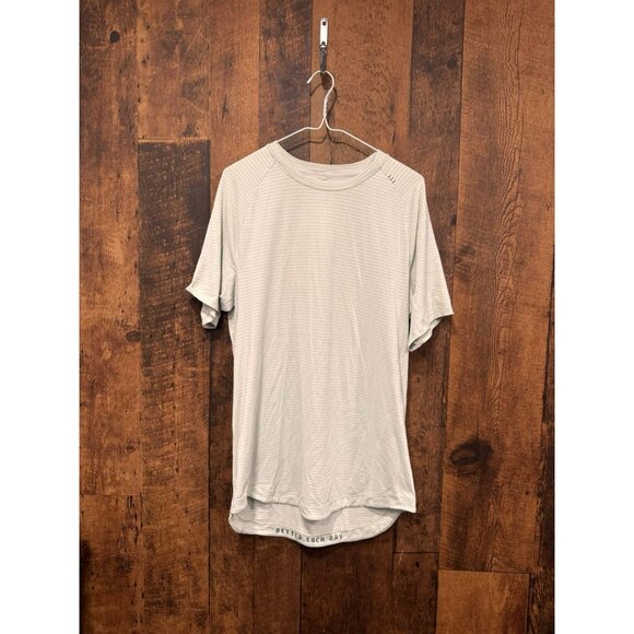 Lululemon Men’s License To Train Shirt Light Green Medium - Picture 1 of 5